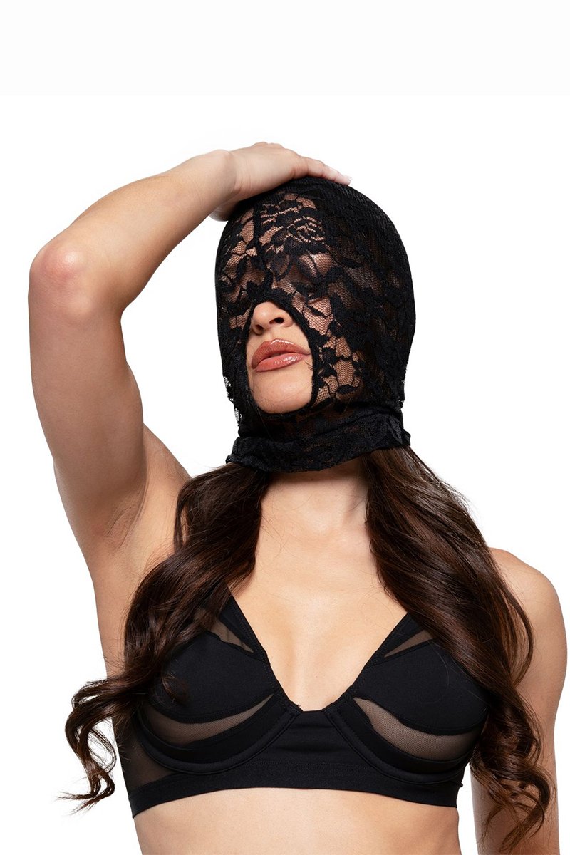 Cagoule BDSM en Dentelle – Bedroom Fantasies